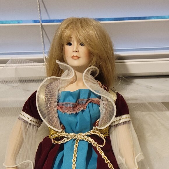 Paradise Galleries Doll porcelain face Collectible Porcelain Rapunzel Vintage - Picture 1 of 9